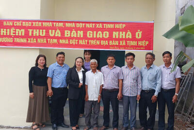 Nghiệm thu và bàn giao nhà ở cho hộ nghèo, hộ cận nghèo thuộc Chương trình xóa nhà tạm, nhà dột nát ở xã Tịnh Hiệp